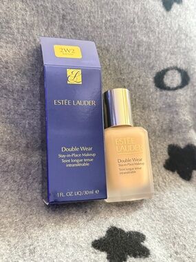 New! Estee Lauder Double Wear Foundation full size 1oz(30ml)